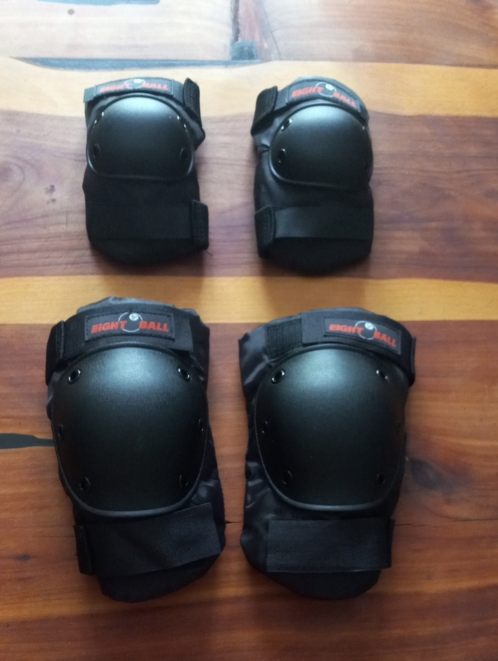 Eight Ball Black Protective Knee and Elbow Pads Set - Black